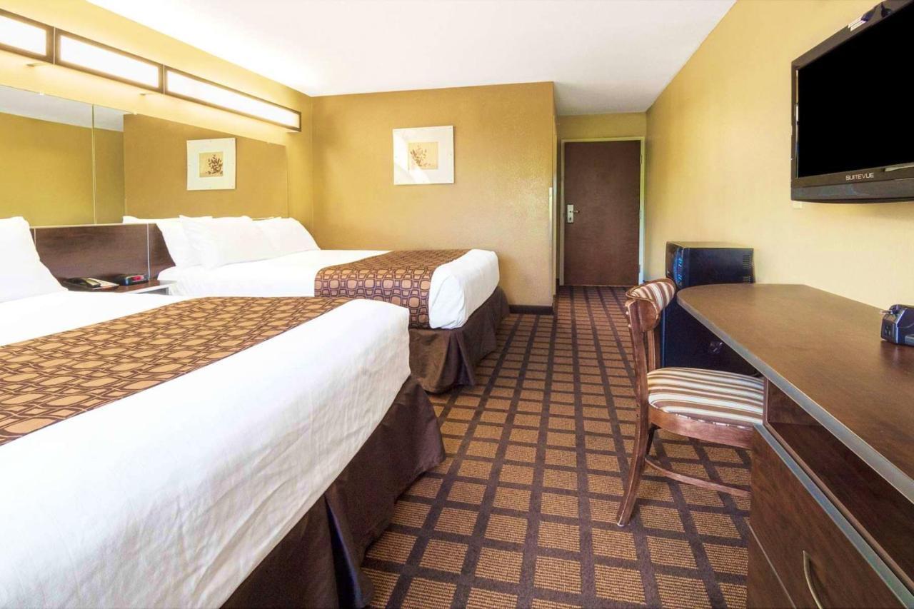 Microtel Inn & Suites By Wyndham Мейкон Экстерьер фото